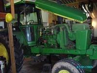 John Deere 4430