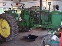 John Deere 4010