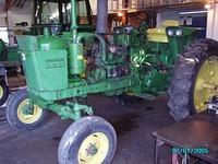 John Deere 3020