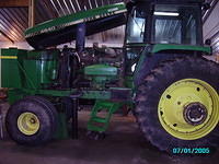John Deere 4640