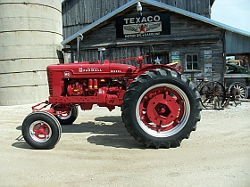 1948 IH MD